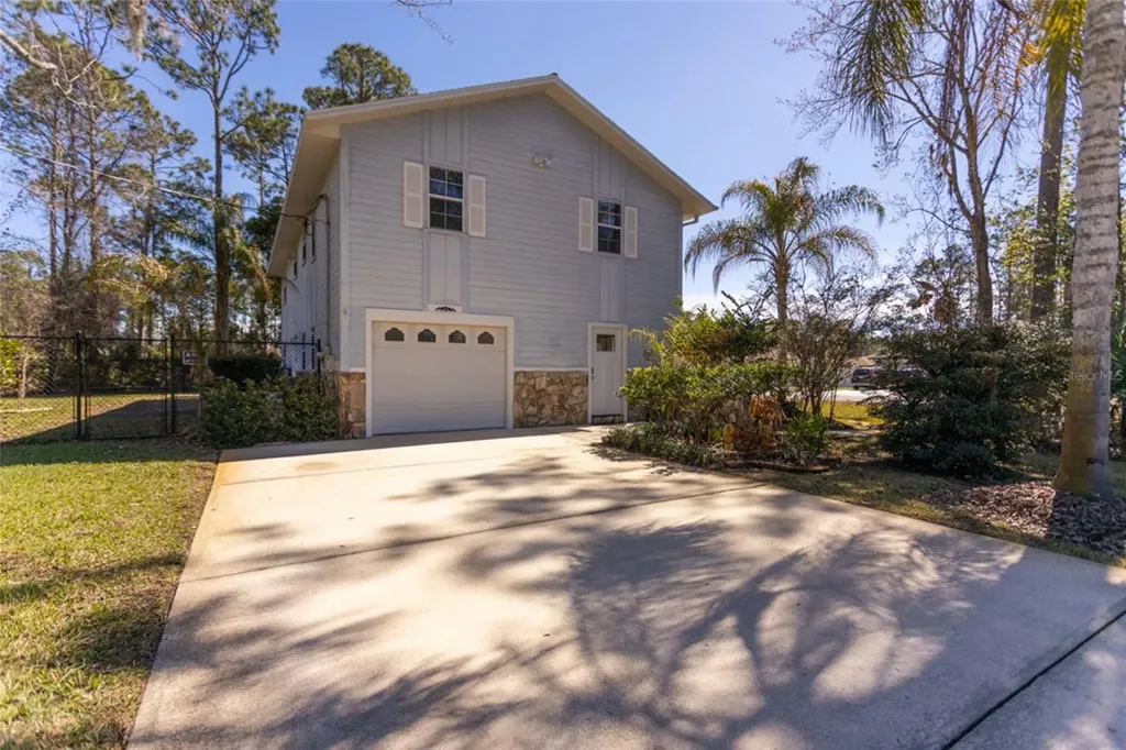 1 Ryding Lane Palm Coast FL 32164