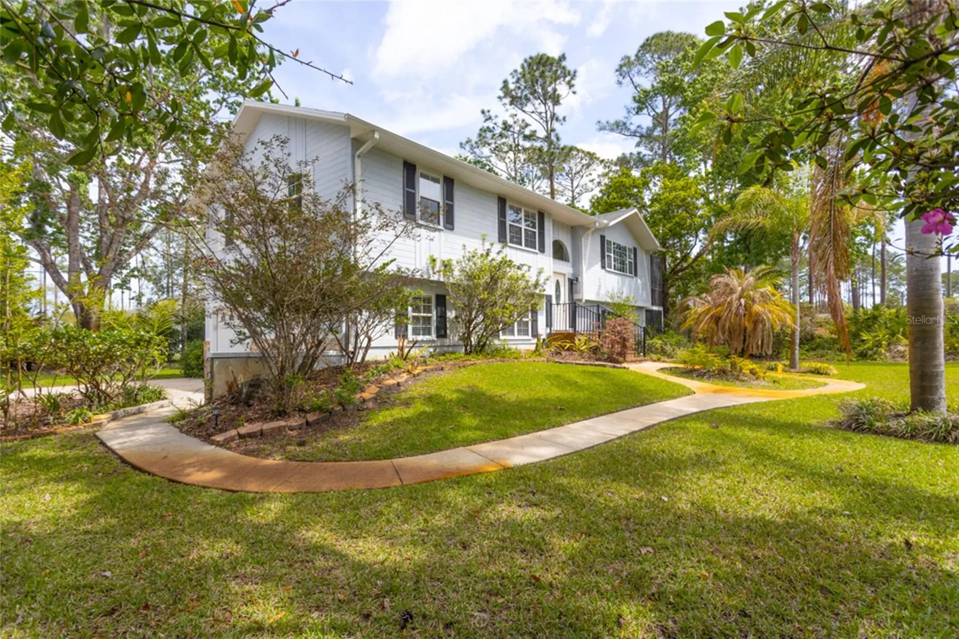 1 Ryding Lane Palm Coast FL 32164