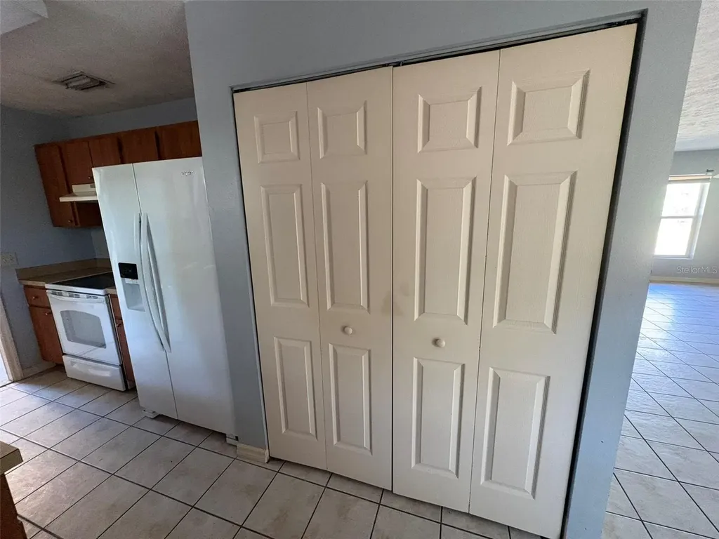 2060 NW 42nd Street Ocala FL 34475