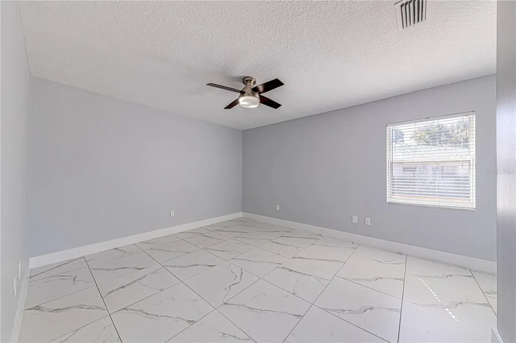 1041 Willow Drive Leesburg FL 34748