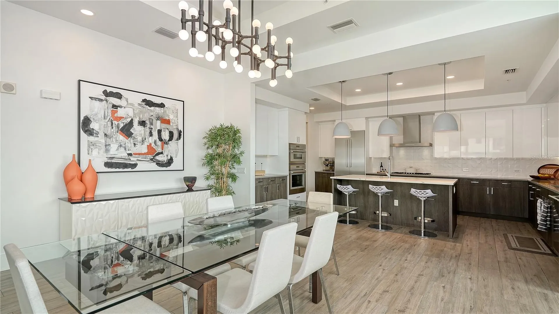 540 N Tamiami Trail Sarasota FL 34236