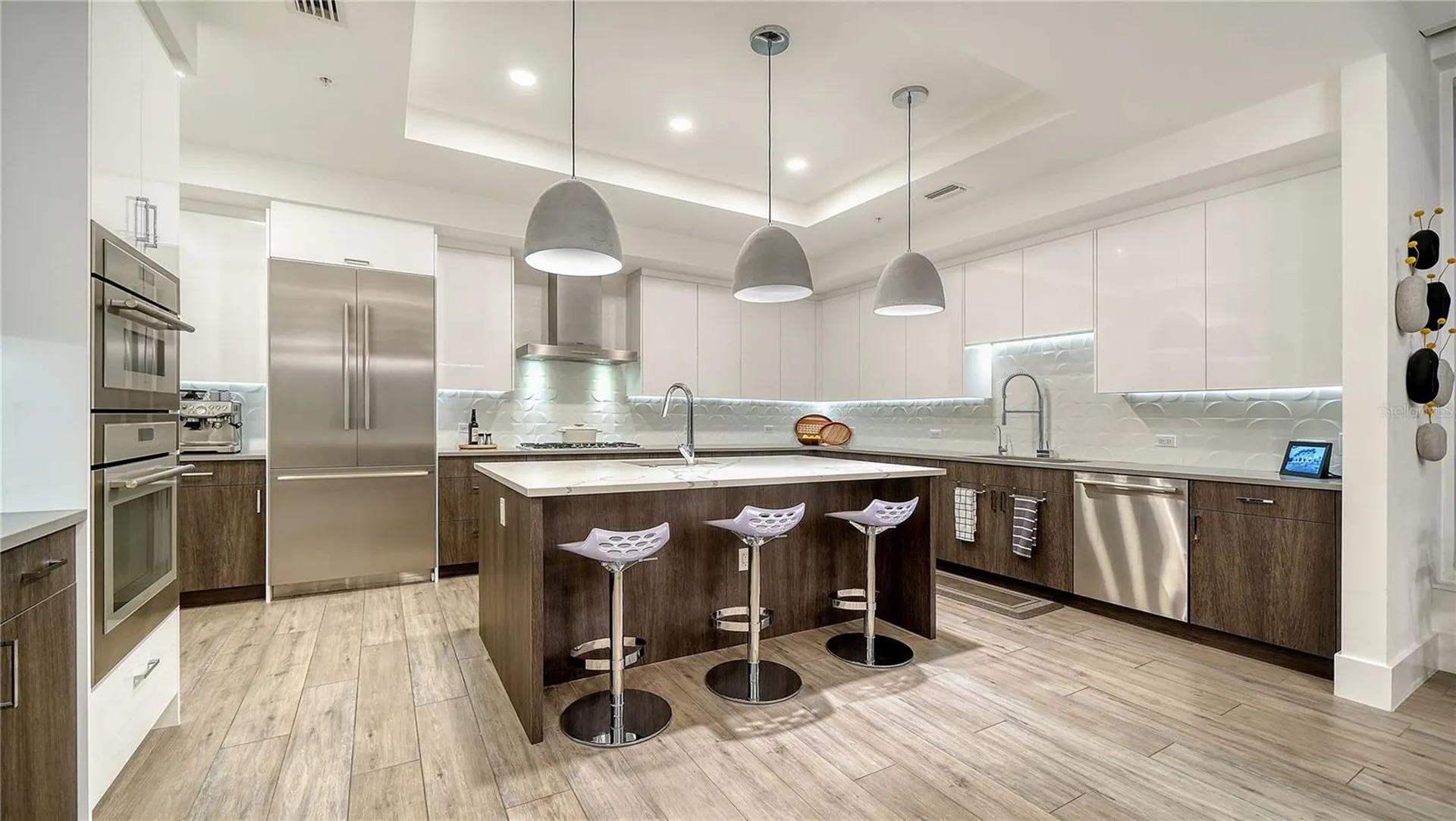 540 N Tamiami Trail Sarasota FL 34236