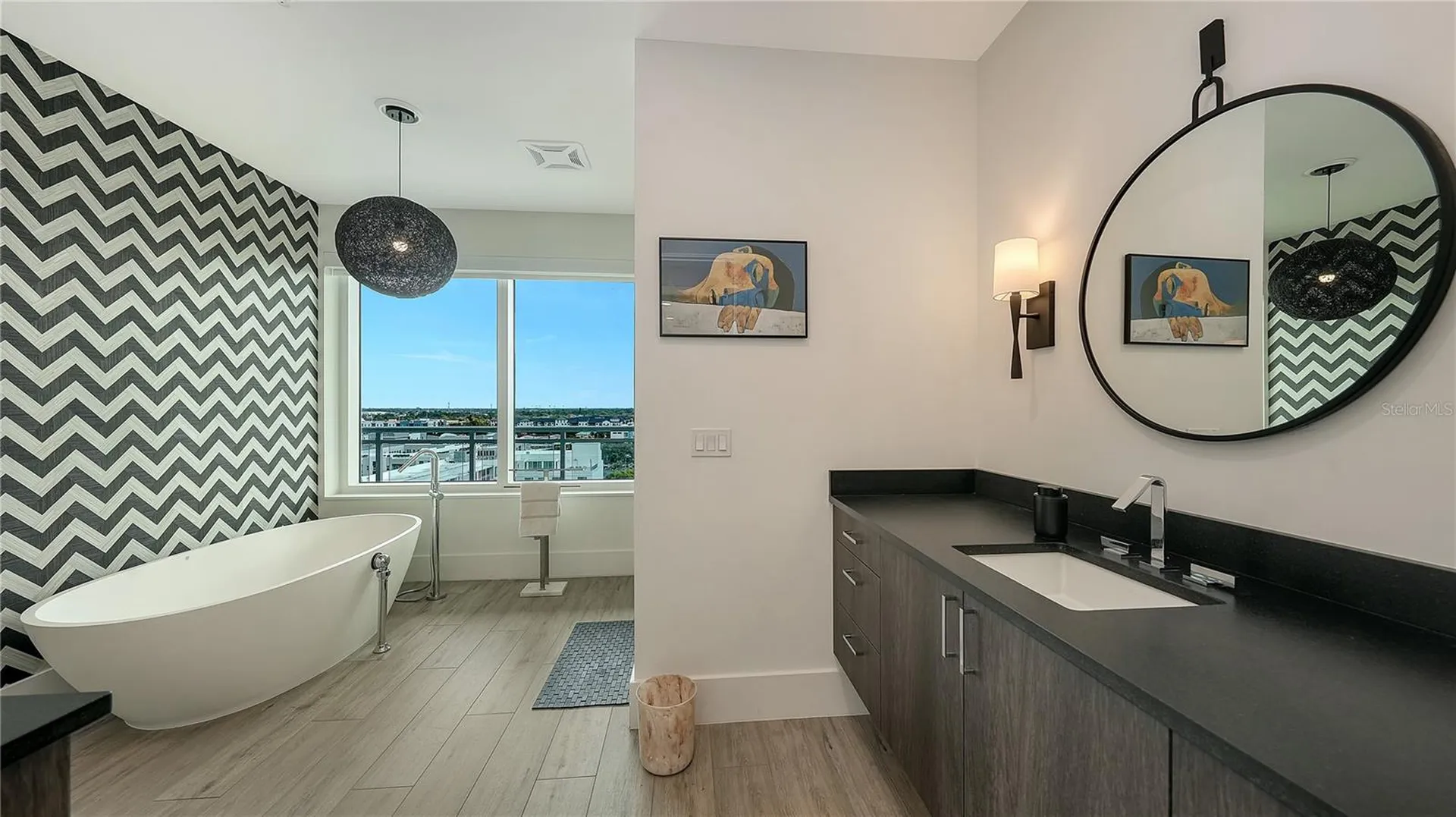 540 N Tamiami Trail Sarasota FL 34236