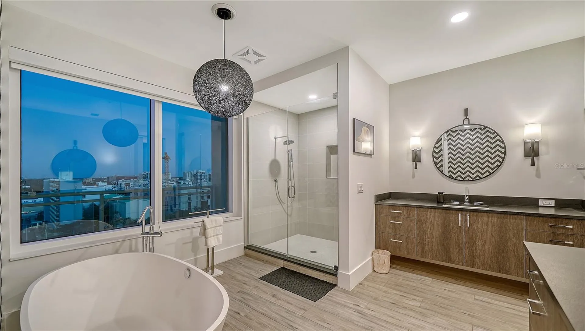 540 N Tamiami Trail Sarasota FL 34236