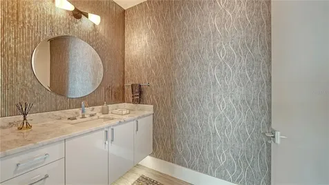 540 N Tamiami Trail Sarasota FL 34236