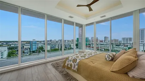 540 N Tamiami Trail Sarasota FL 34236