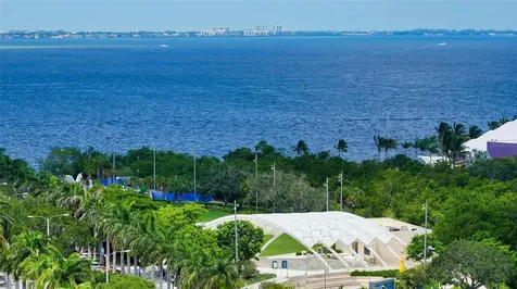 540 N Tamiami Trail Sarasota FL 34236
