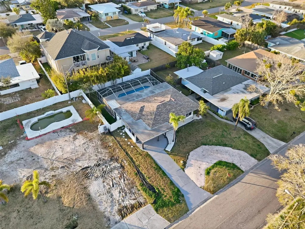 2470 Del Rio Way Dunedin FL 34698