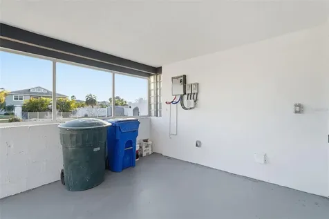 2470 Del Rio Way Dunedin FL 34698