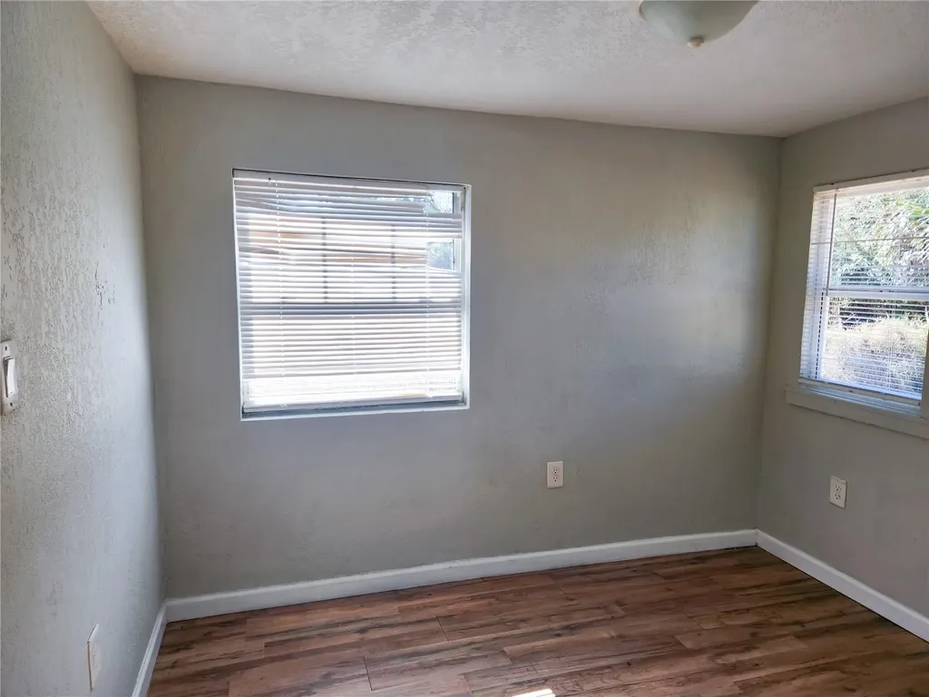 4502 N 42nd Street Tampa FL 33610