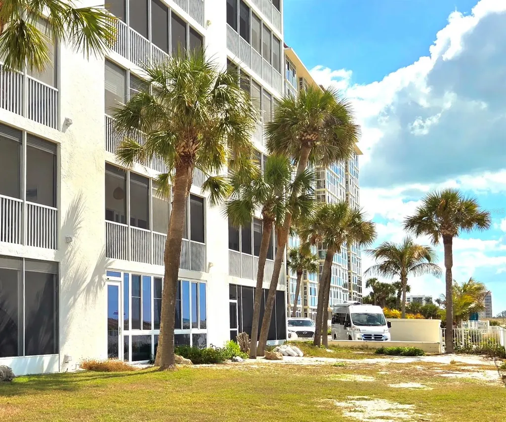 333 The Esplanade N Venice FL 34285