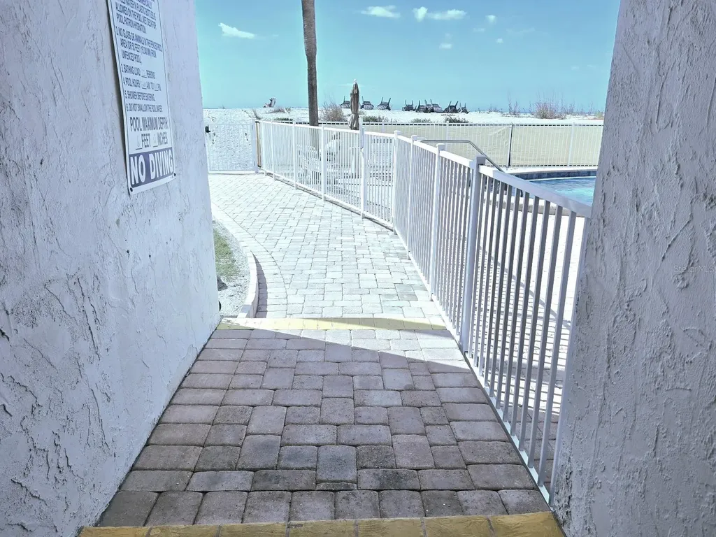 333 The Esplanade N Venice FL 34285