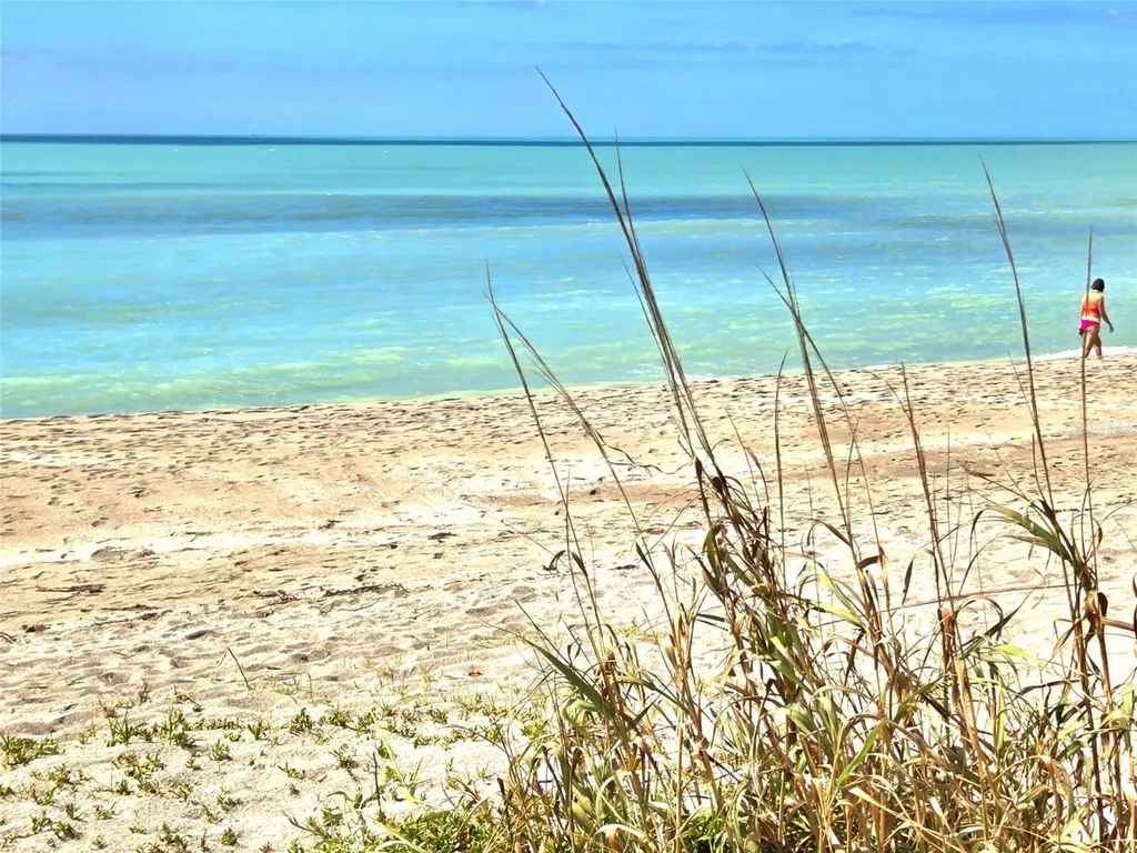 333 The Esplanade N Venice FL 34285