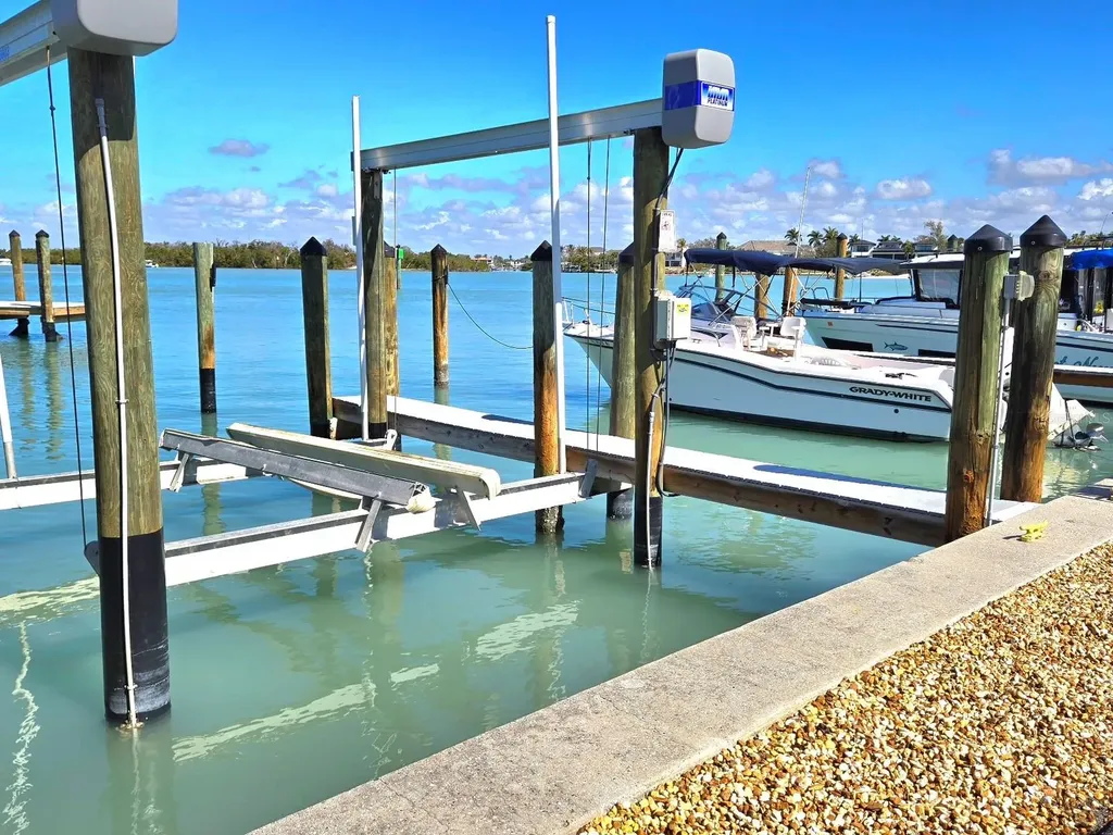 333 The Esplanade N Venice FL 34285