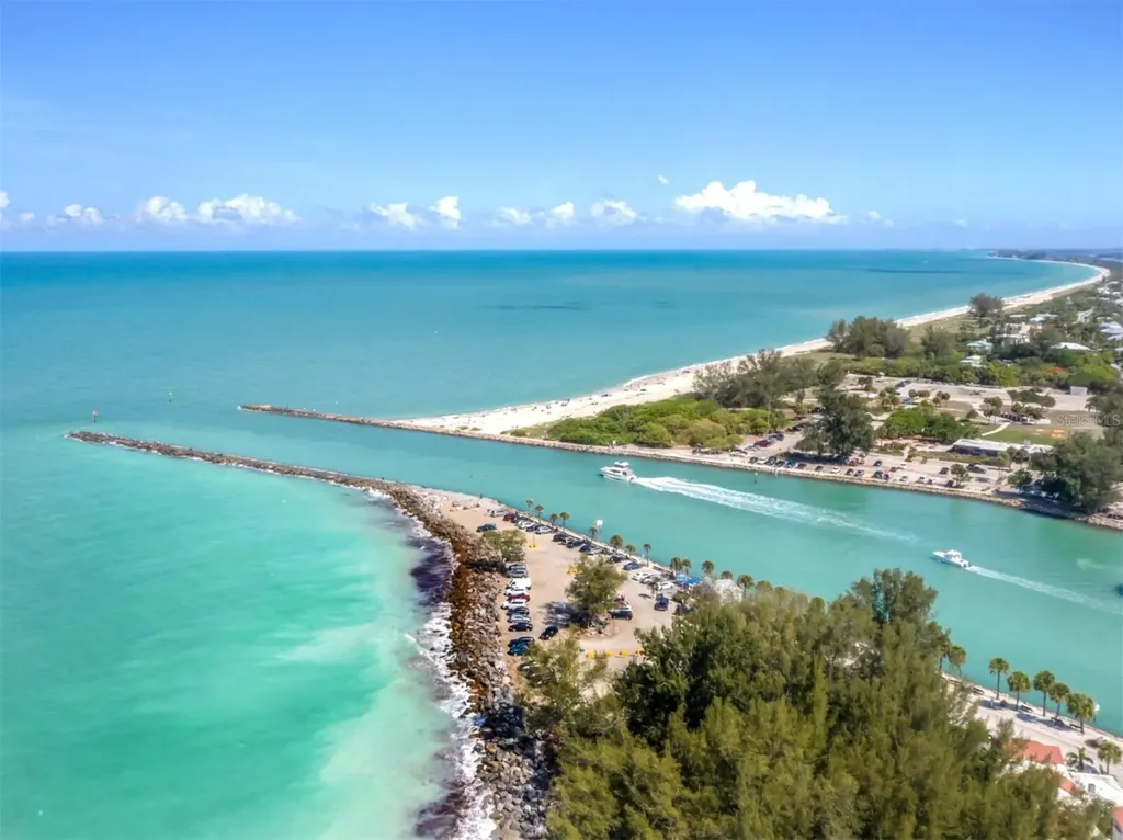333 The Esplanade N Venice FL 34285