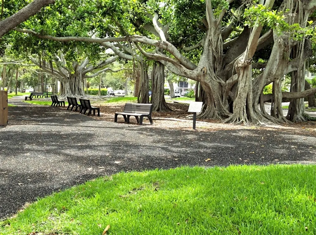 333 The Esplanade N Venice FL 34285