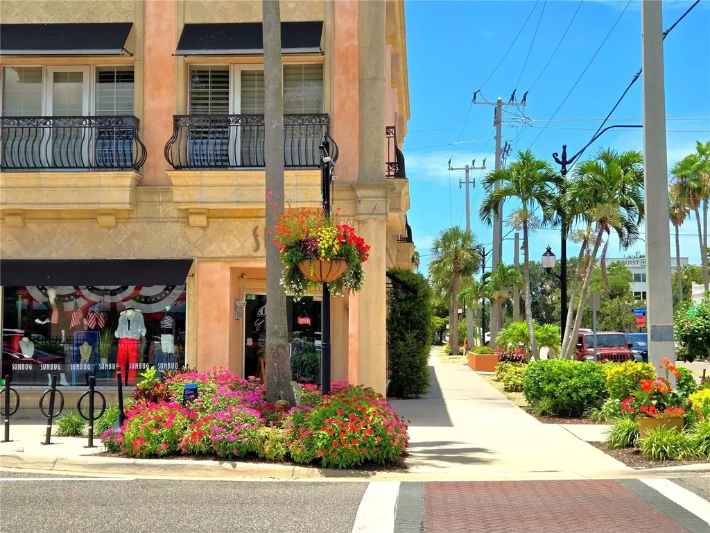 333 The Esplanade N Venice FL 34285