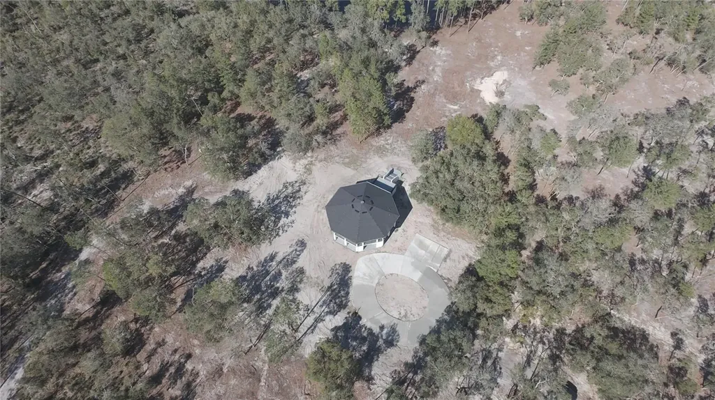 32325 State Road 44 Eustis FL 32736