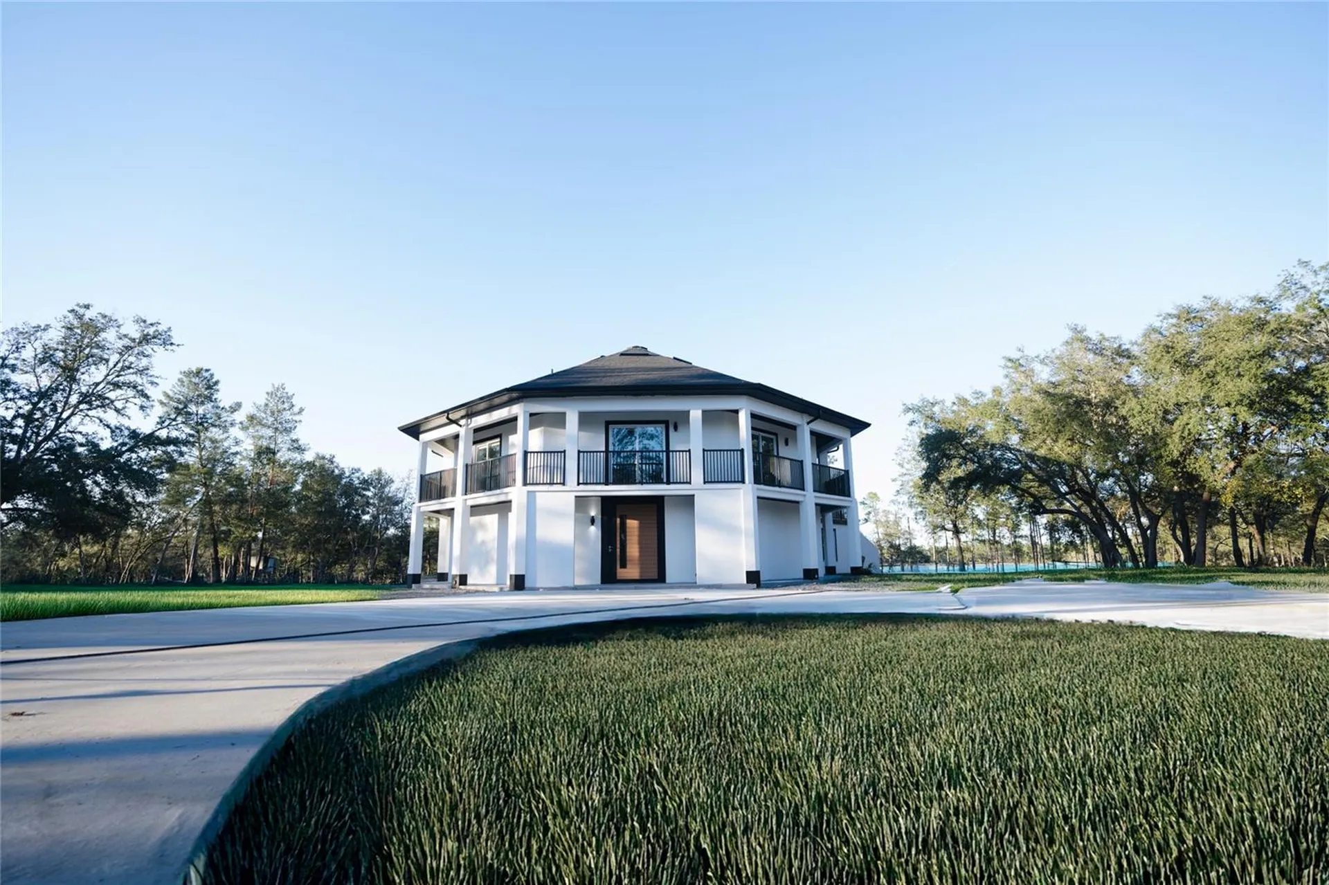 32325 State Road 44 Eustis FL 32736