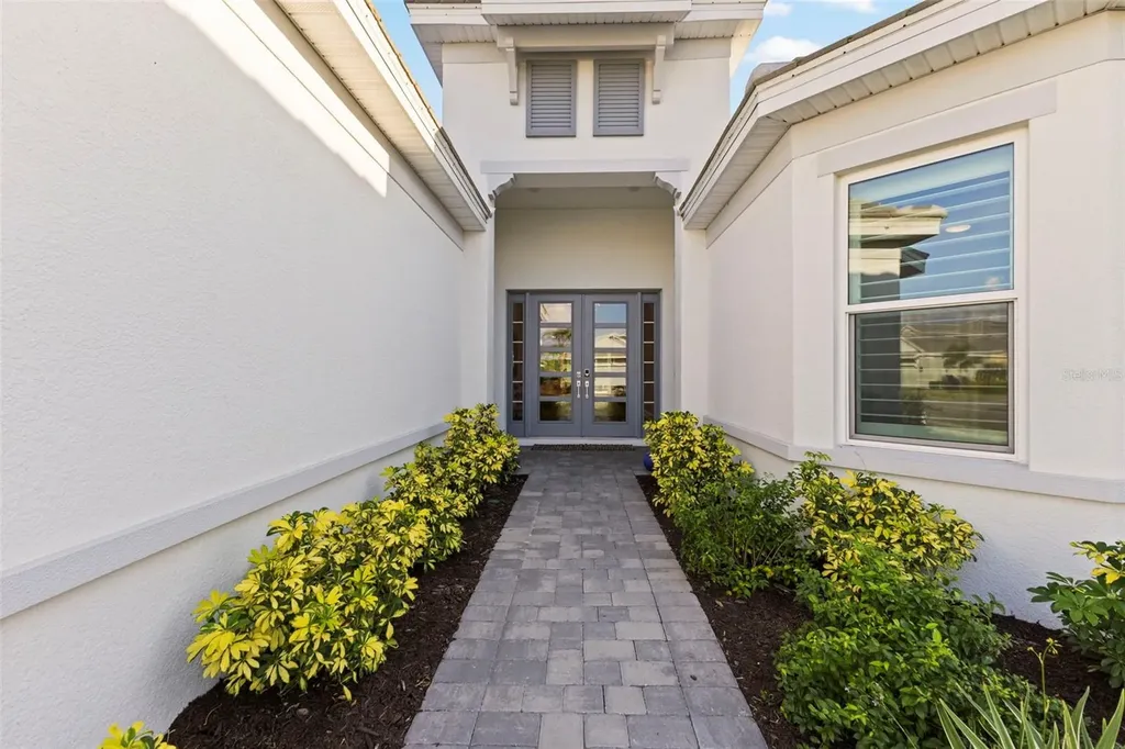15320 San Lazzaro Avenue Bradenton FL 34211