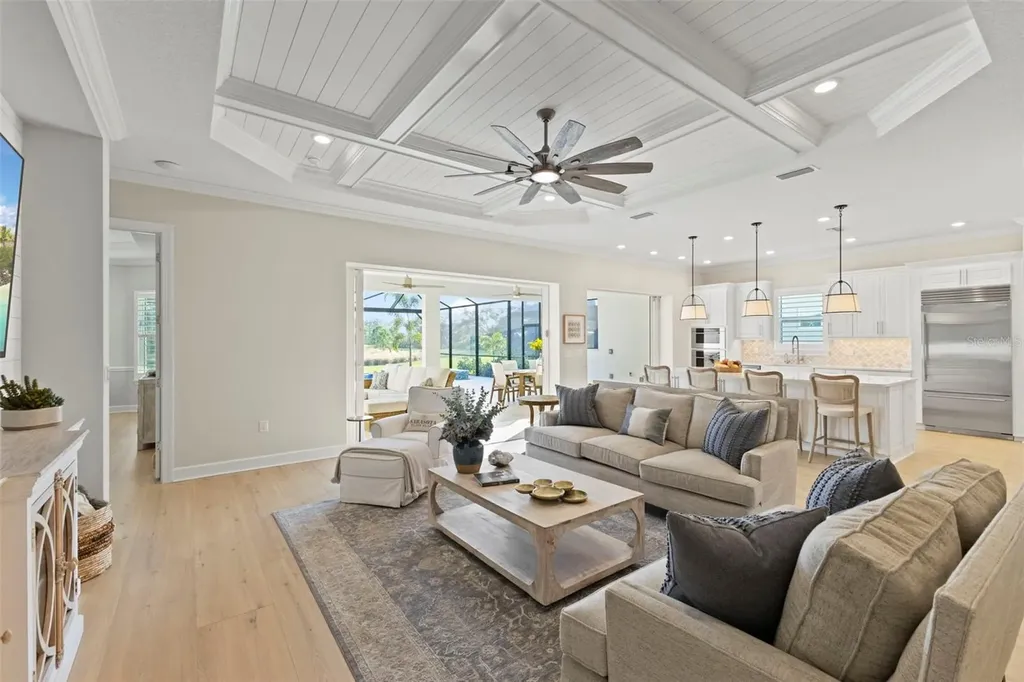 15320 San Lazzaro Avenue Bradenton FL 34211