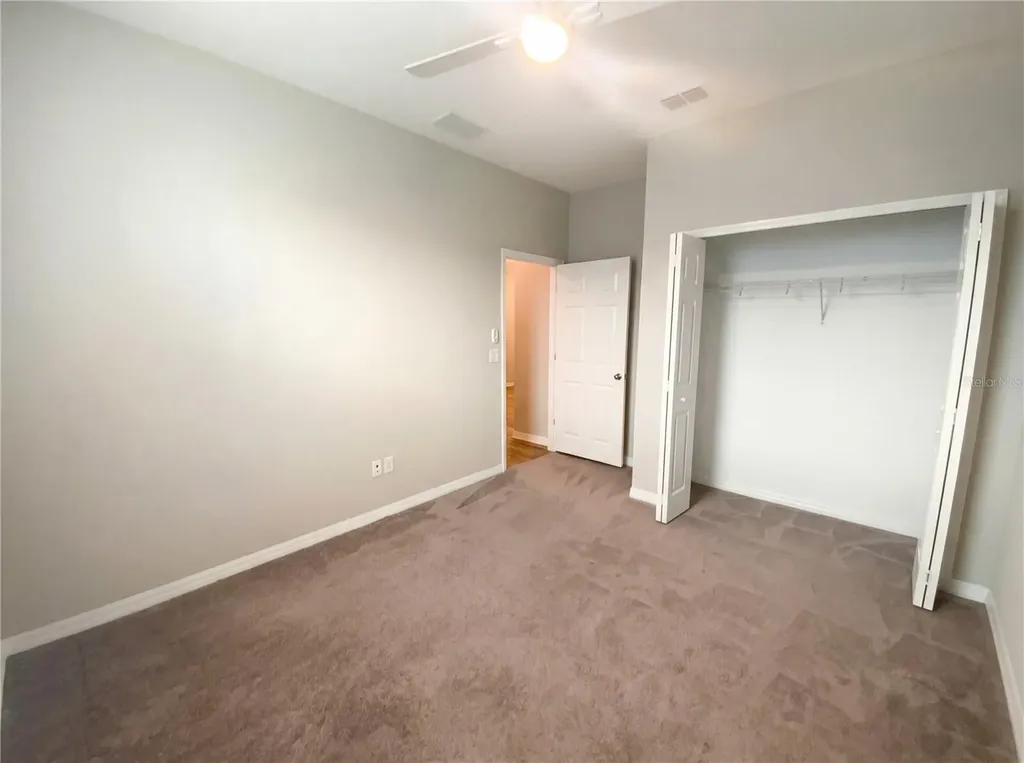 7423 Pool Compass Loop Wesley Chapel FL 33545