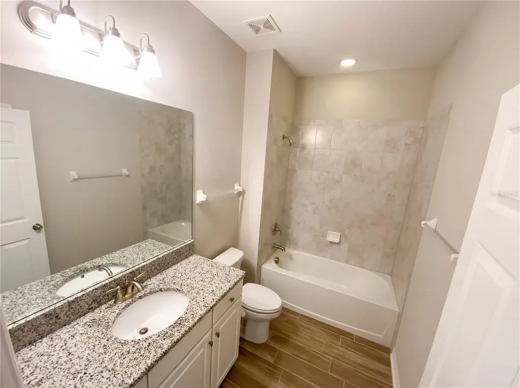7423 Pool Compass Loop Wesley Chapel FL 33545