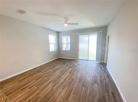 7423 Pool Compass Loop Wesley Chapel FL 33545
