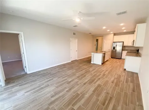 7423 Pool Compass Loop Wesley Chapel FL 33545