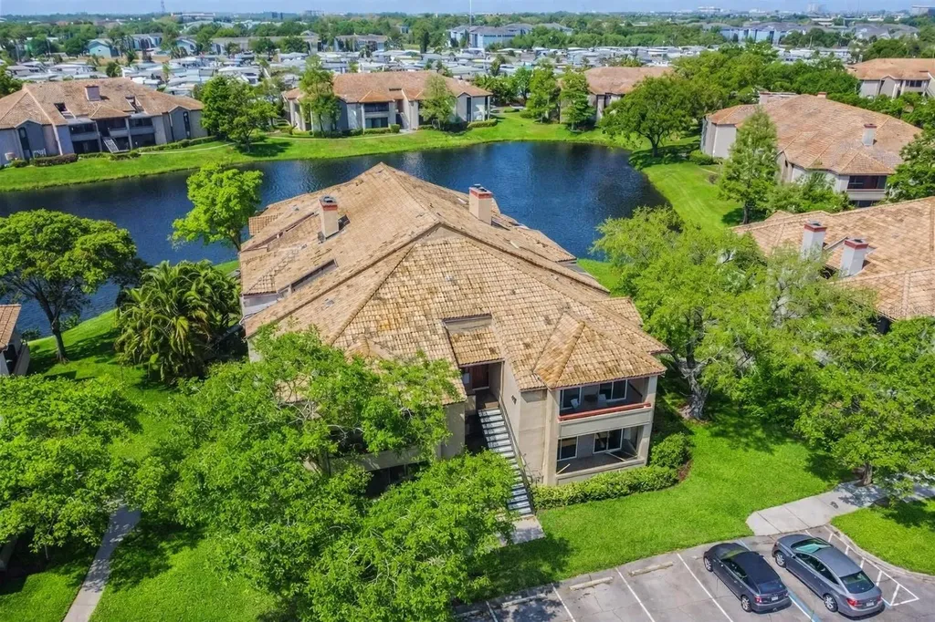 10263 Gandy Boulevard N St Petersburg FL 33702