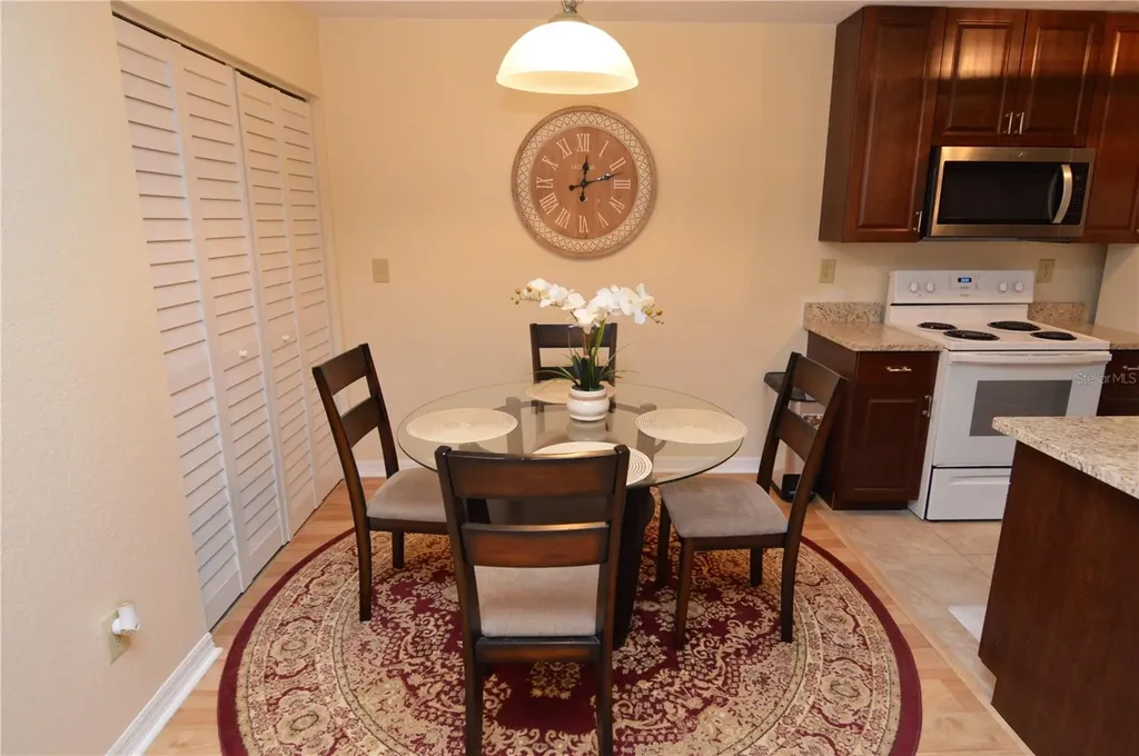 10263 Gandy Boulevard N St Petersburg FL 33702