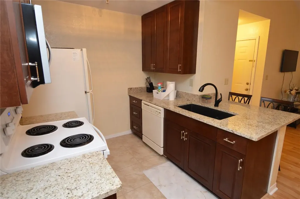 10263 Gandy Boulevard N St Petersburg FL 33702