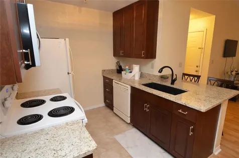 10263 Gandy Boulevard N St Petersburg FL 33702