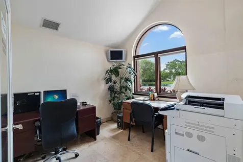10263 Gandy Boulevard N St Petersburg FL 33702