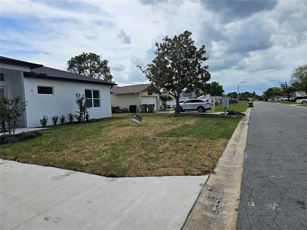 292 Gardenia Road Kissimmee FL 34743