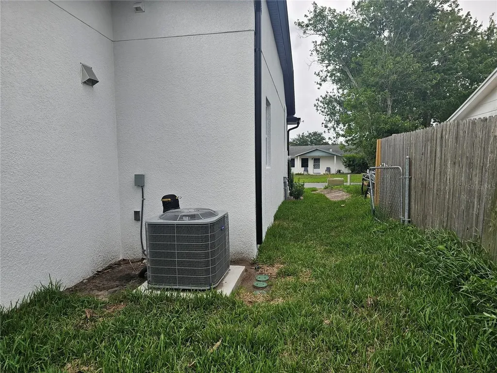 292 Gardenia Road Kissimmee FL 34743