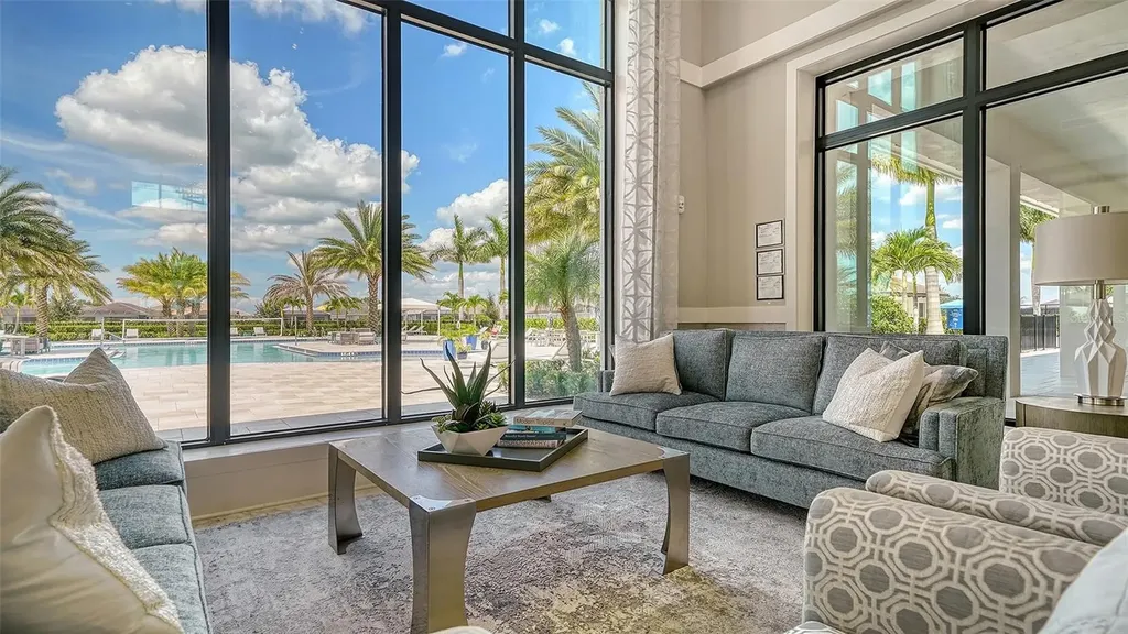 18020 Cresswind Terrace Bradenton FL 34211