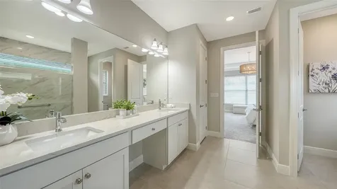 18020 Cresswind Terrace Bradenton FL 34211