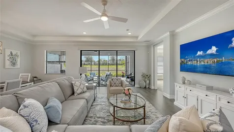 18020 Cresswind Terrace Bradenton FL 34211