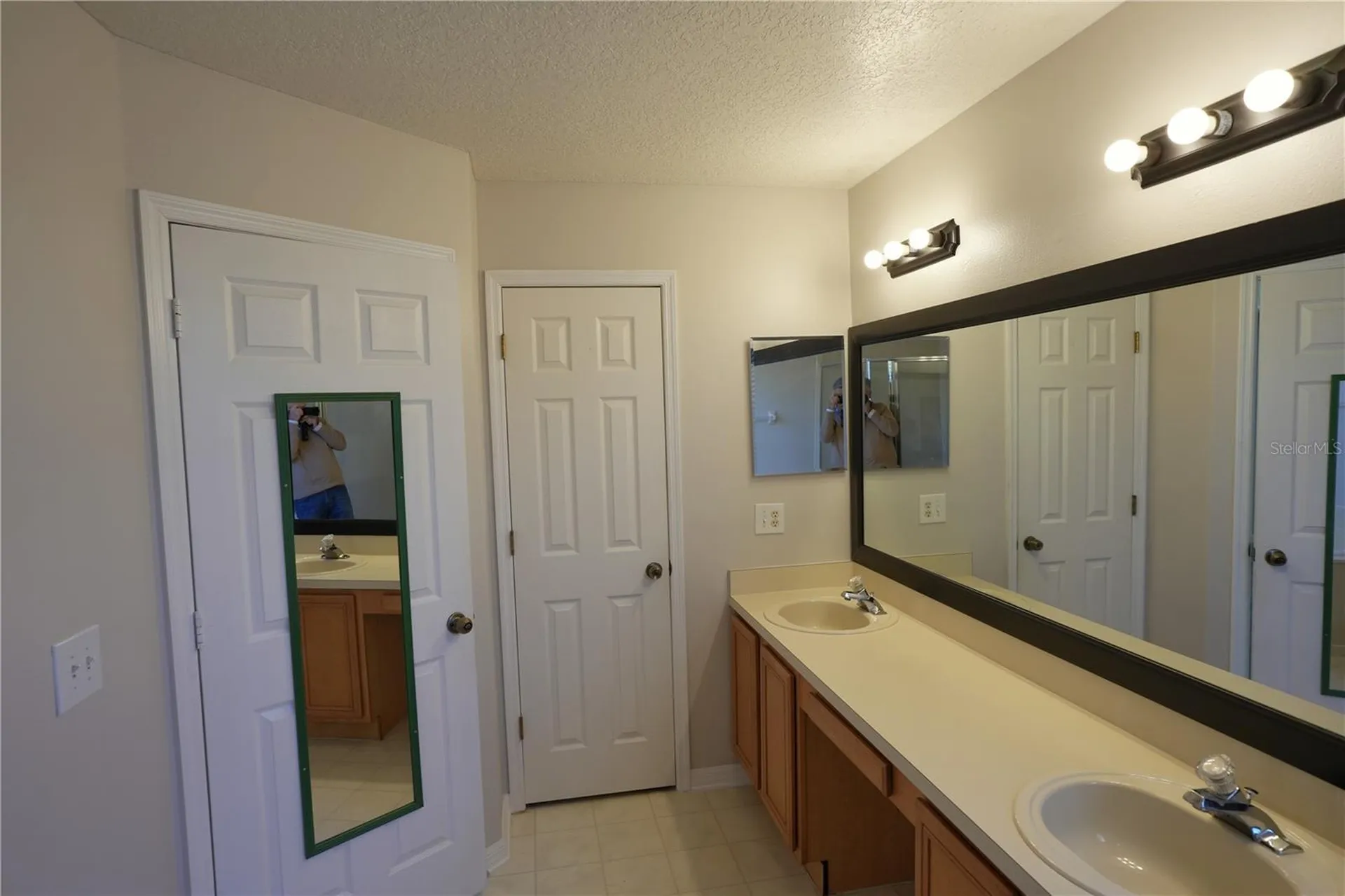 832 Magnolia Creek Circle Orlando FL 32828