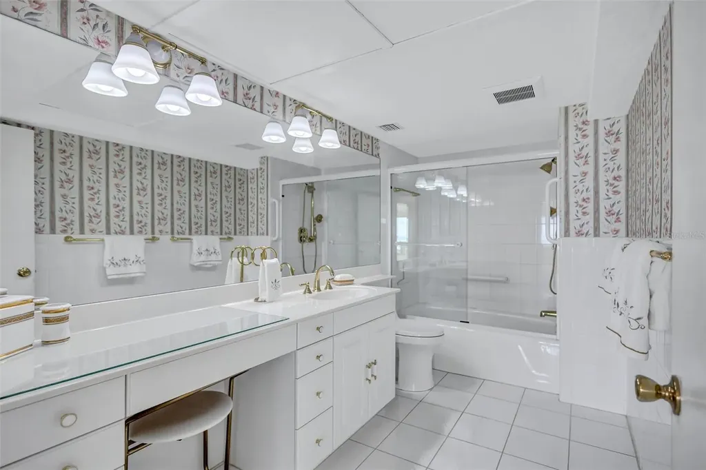 6140 Midnight Pass Road Sarasota FL 34242