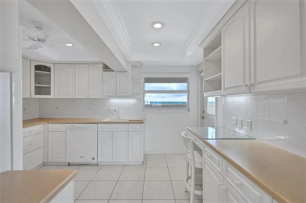 6140 Midnight Pass Road Sarasota FL 34242