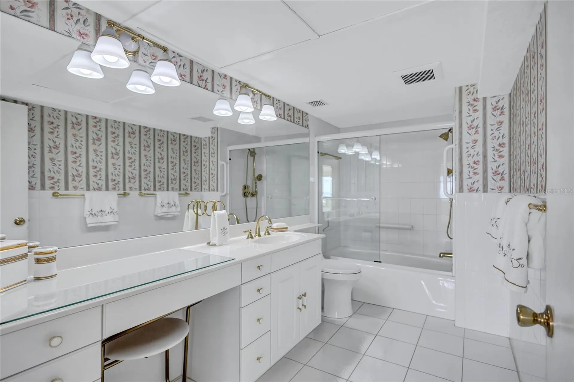 6140 Midnight Pass Road Sarasota FL 34242