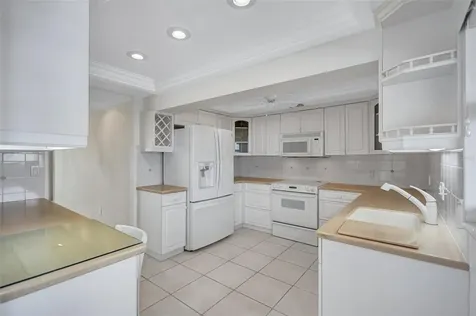6140 Midnight Pass Road Sarasota FL 34242