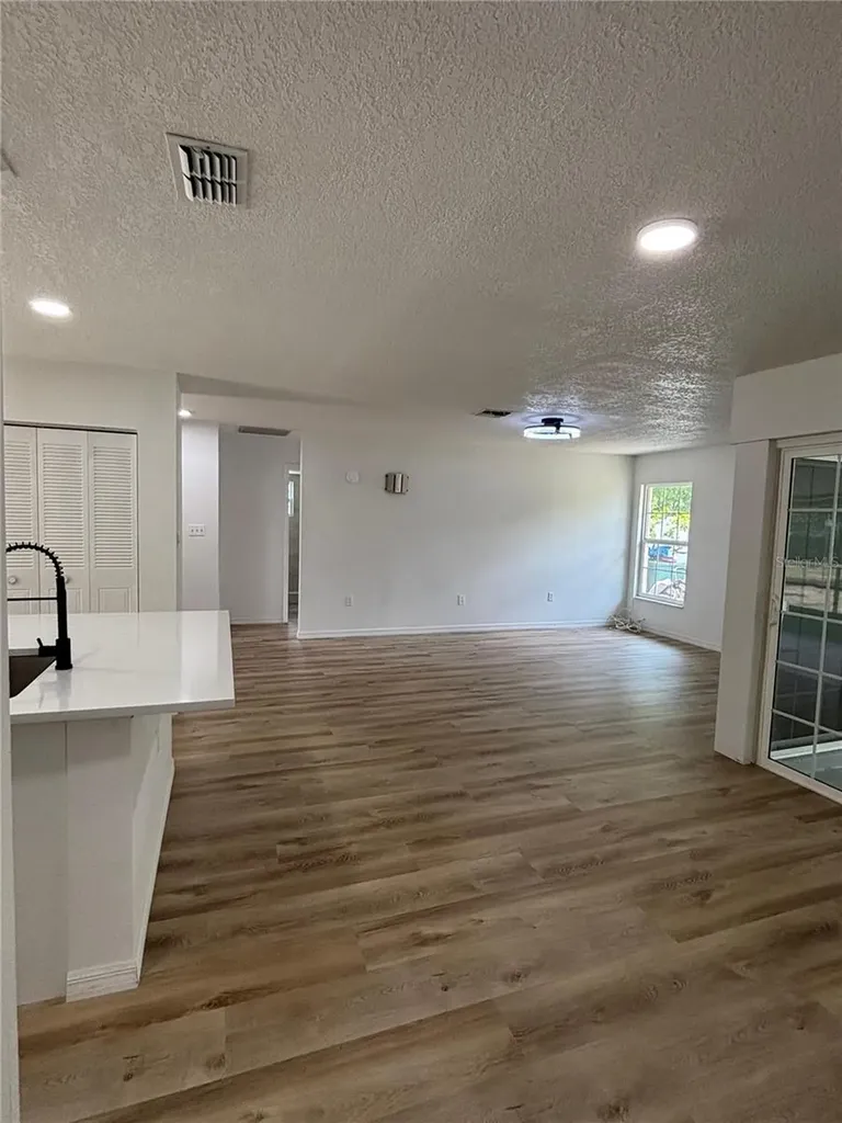 708 Duffer Lane Kissimmee FL 34759