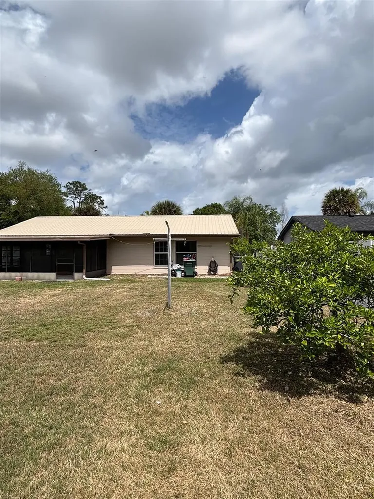708 Duffer Lane Kissimmee FL 34759