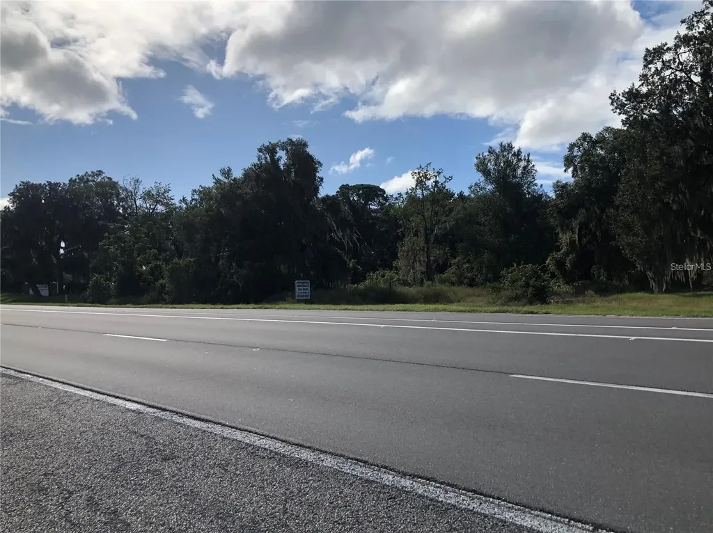 6981 E State Road 44 Wildwood FL 34785