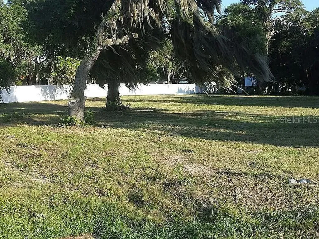 6981 E State Road 44 Wildwood FL 34785