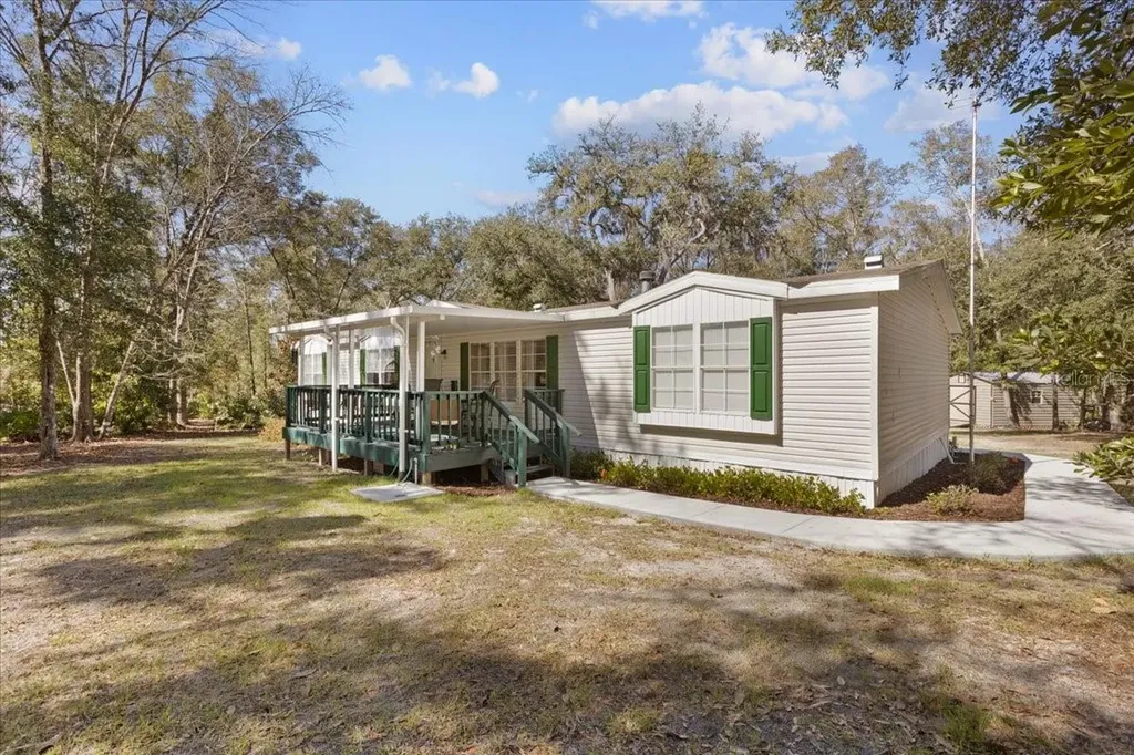 1658 NE 743rd Street Old Town FL 32680