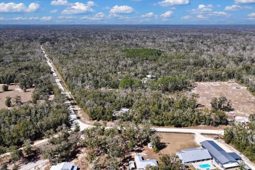 1658 NE 743rd Street Old Town FL 32680